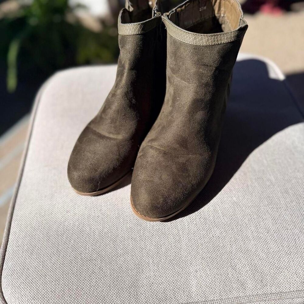 Journee-collection Women's Boots